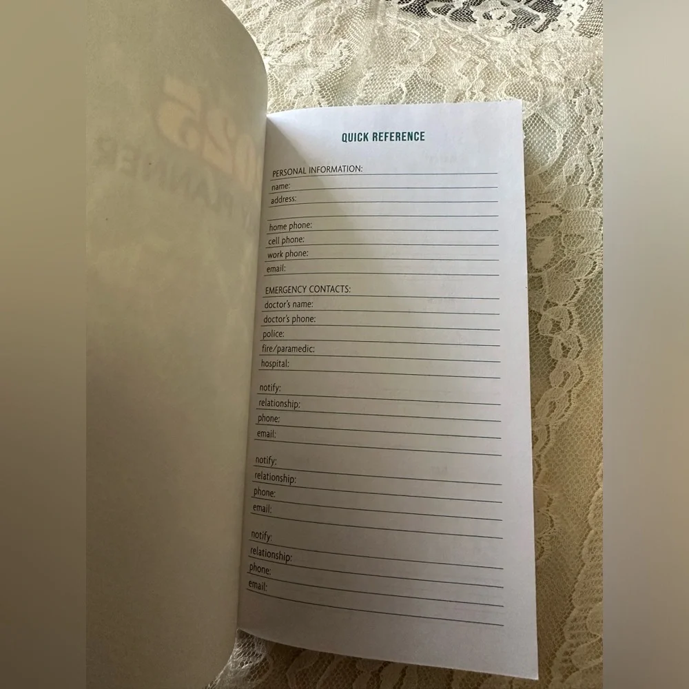 2025 Weekly Pocket Planner Appointment Book (6 1/2 x 4 ) Pay Bills reminder
